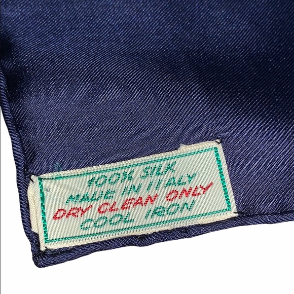 GUCCI LACROSSE SILK SCARF - VINTAGE - Picture 7 of 8